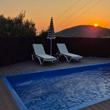 Likya Noa - A Leisure In The Heart Of Nature דירה